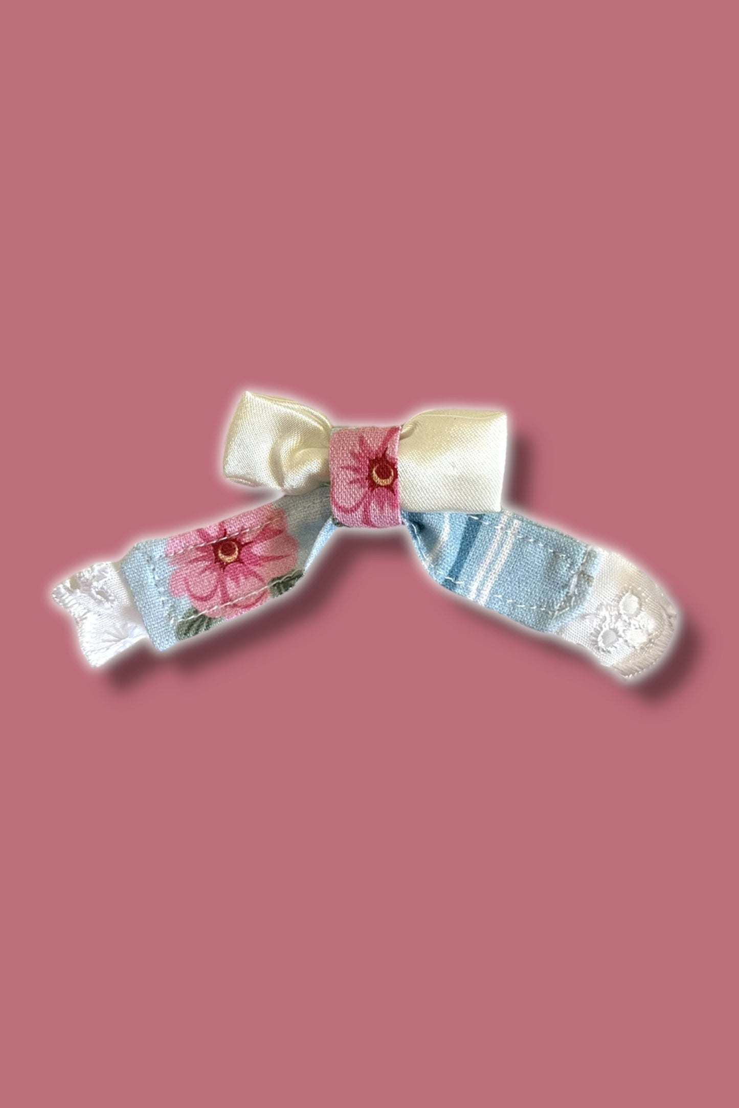 Tiny Bows - Single